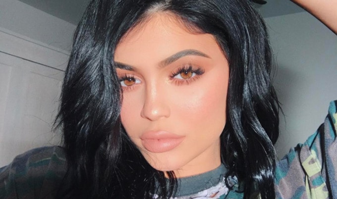 VegNews.KylieJennerFace