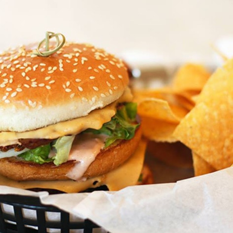 Midwest Vegan Eatery Creates Copycat Big Mac