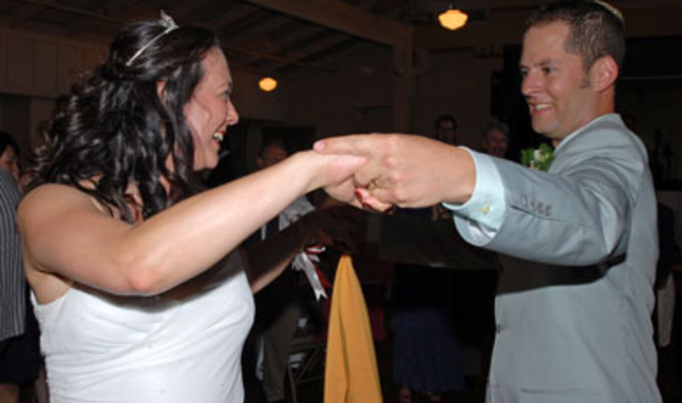 Vegan Weddings 2008: Antonia Glenn &amp; Scott Horstein