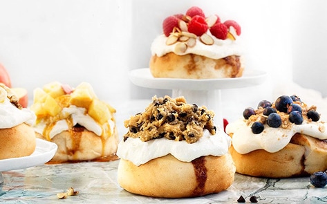 Vegan DIY Cinnamon Roll Shop Opens in Los Angeles
