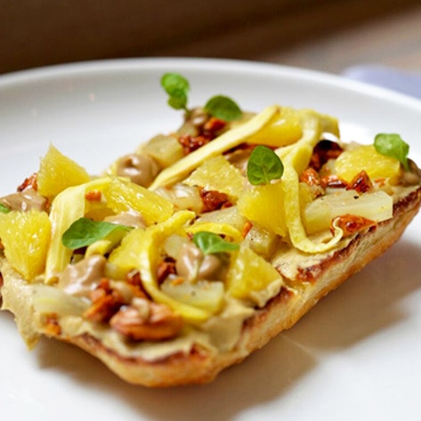 New NYC Vegan Eatery Donates All Profits to Charity