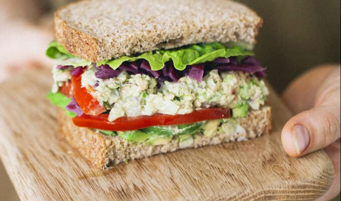 VegNews.ChickpeaTunaSandwich