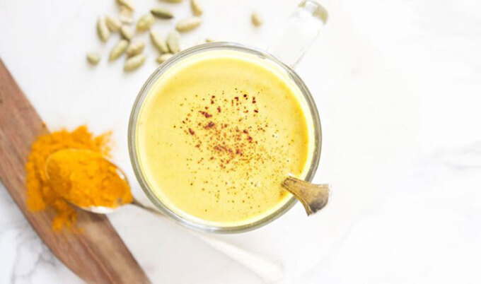 VegNews.TurmericLatte