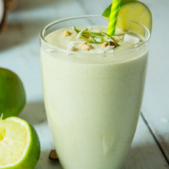 Creamy Coconut Lime Smoothie
