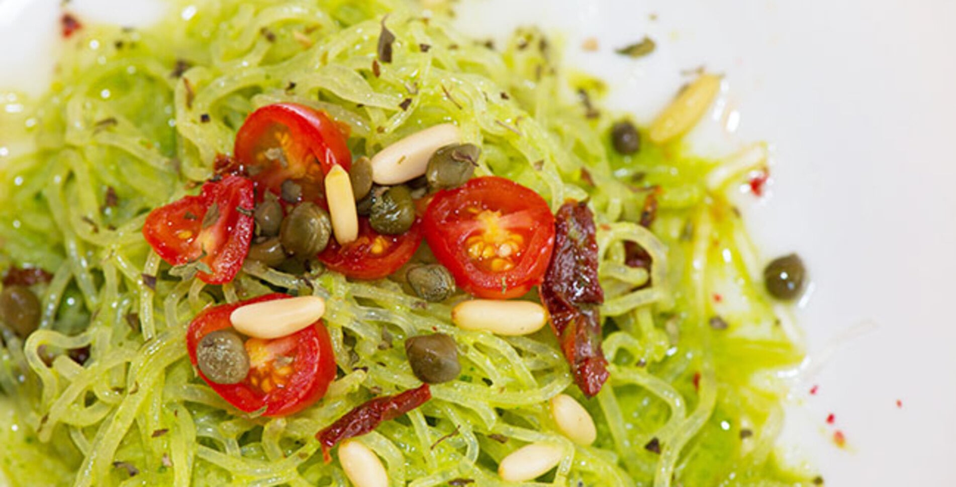 Pesto Kelp Noodles With Sun-Dried Tomatoes
