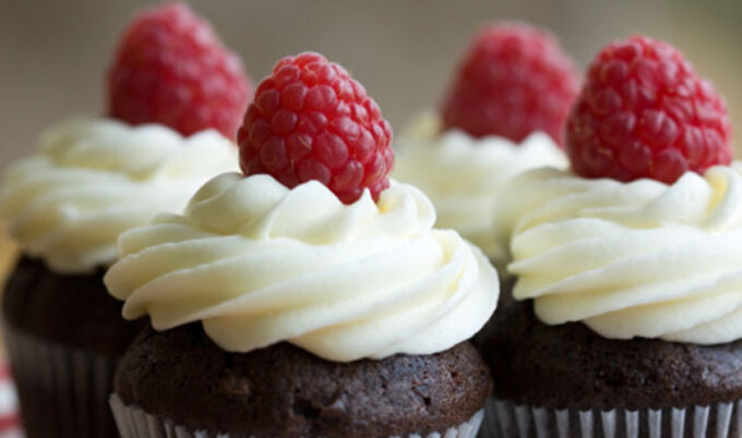 Buzz.Cupcakes.LG