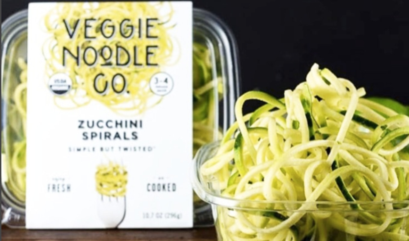 Noodle-Cutting Ceremony Rings in New Era of Pasta