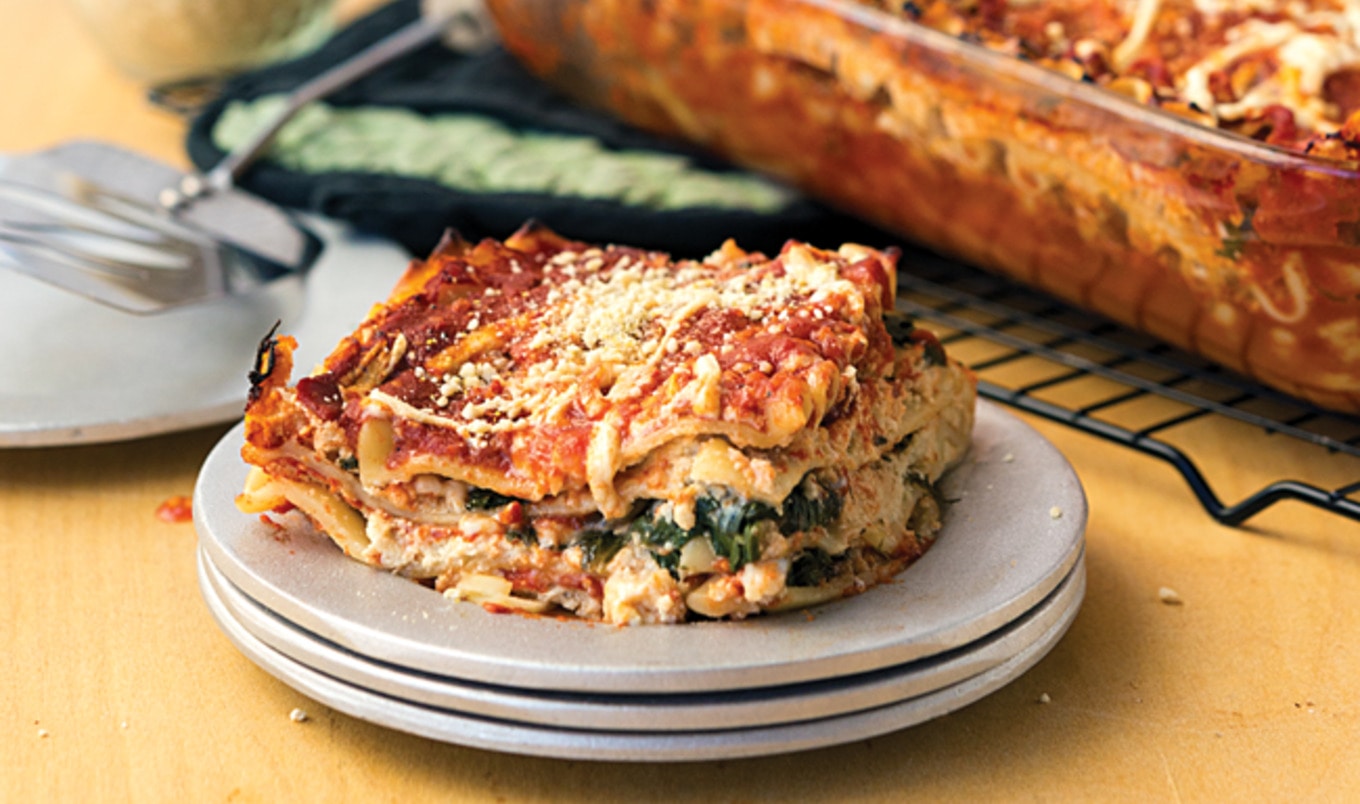 Cheesy Vegan Spinach Lasagna with Parmesan, Ricotta, & Mozzarella 