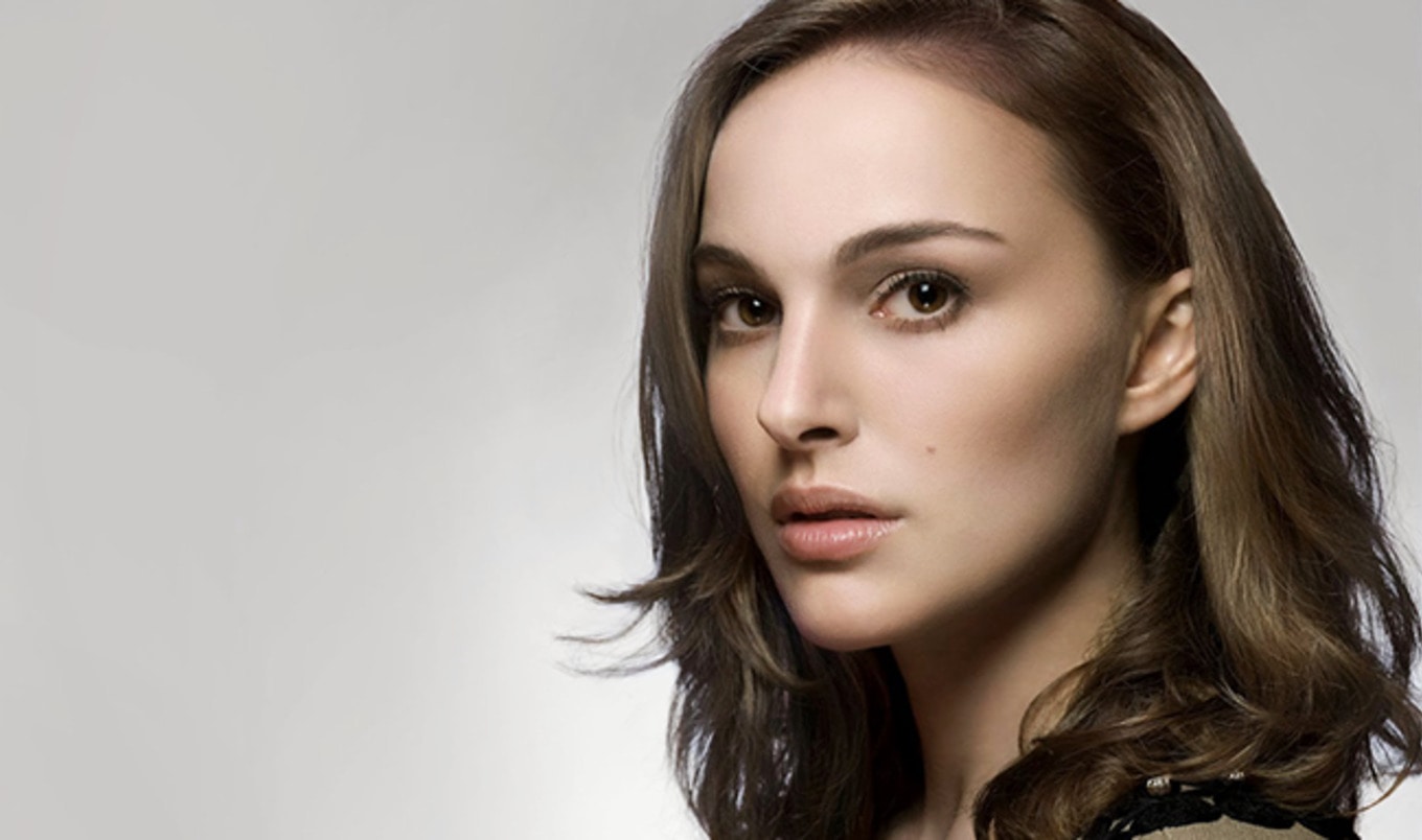 Natalie Portman Urges Award Show Attendees to Go Vegan