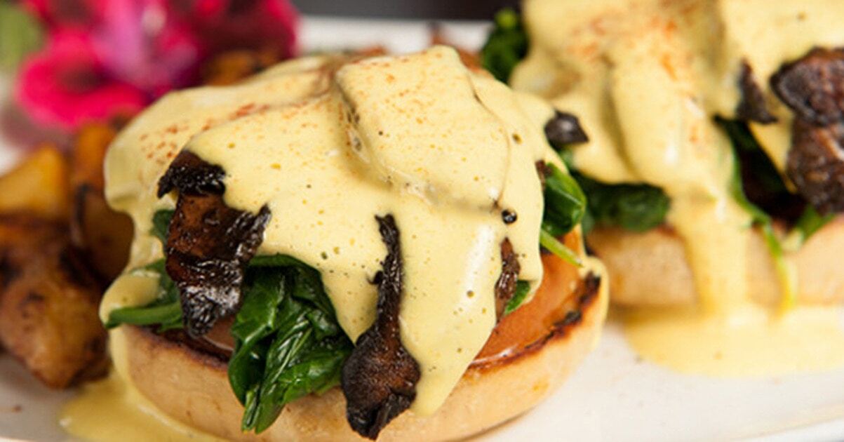 Easy, Four-Step Vegan Portabello Benedict | VegNews