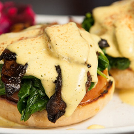 Easy, 4-Step Vegan Portabello Benedict