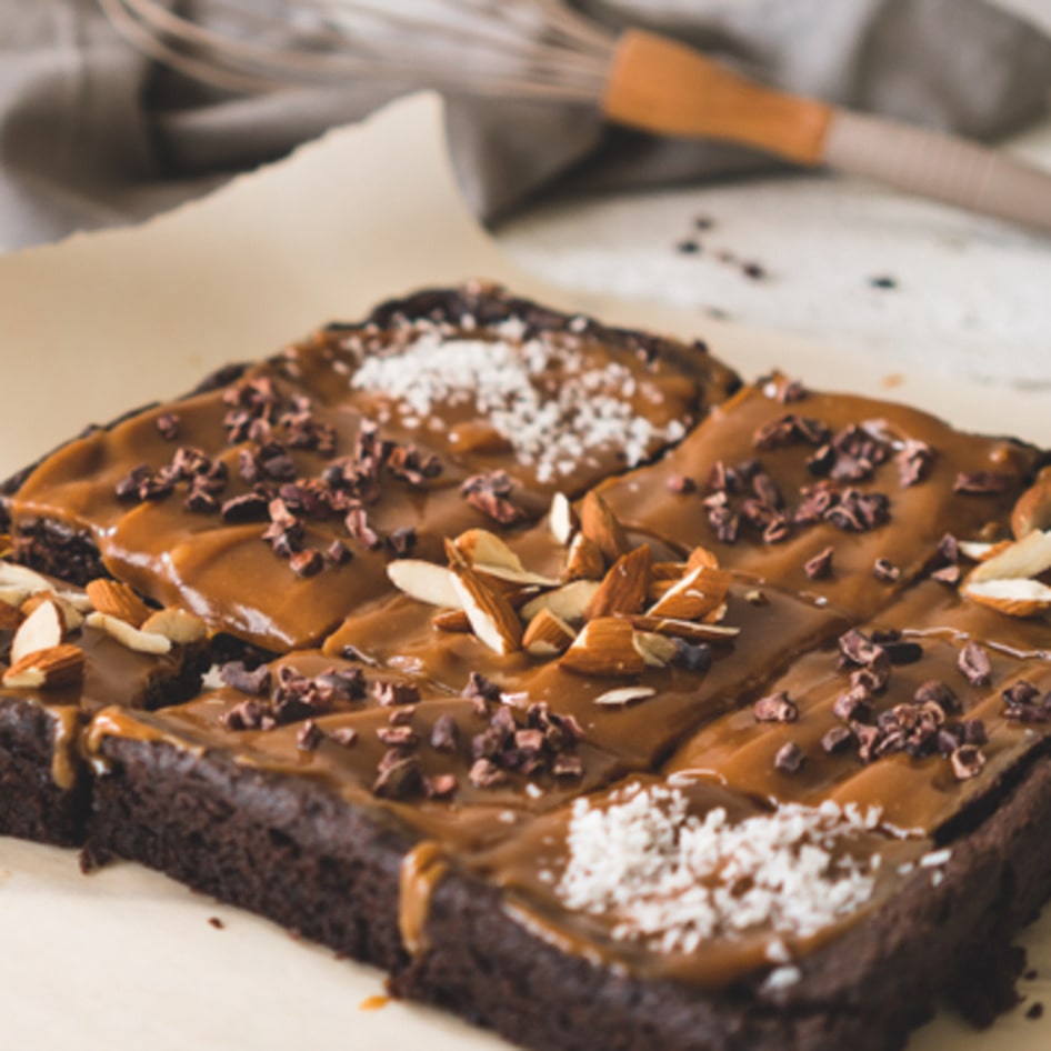 Brownies or Blondies? Have Both With These 10 Vegan Recipes