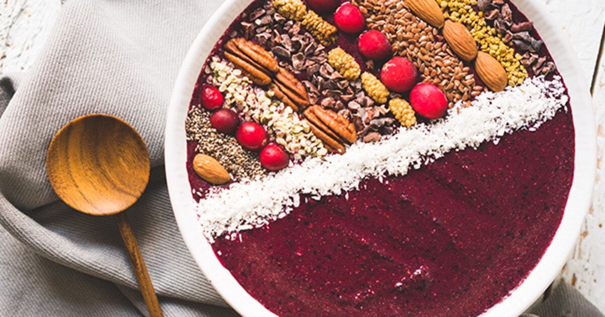 Chocolate Blueberry Beet Smoothie Bowl | VegNews