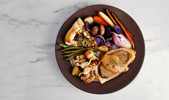 VegNews.ThanksgivingPlate