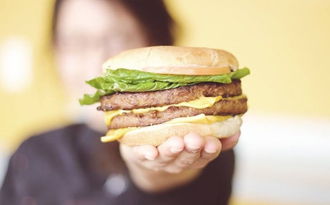 Vegan Burger Shop Opens at the 2nd Largest Mall in America