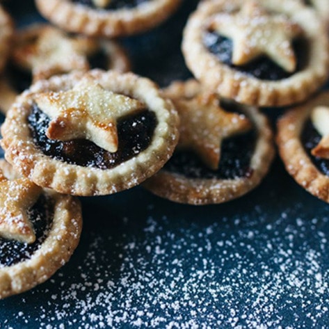 Supermarket Credits Vegan Mince Pies for Sales Surge