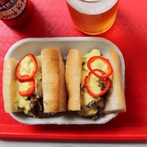 We Ate All the Vegan Cheesesteaks in Philly to Find the Best and the Worst (And They Were All Bomb)