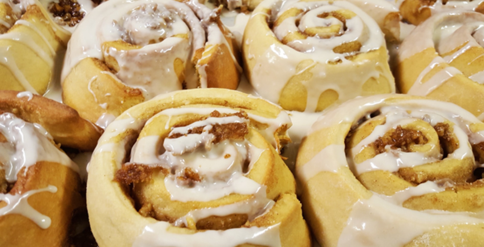 Christmas Morning Vegan Cinnamon Buns