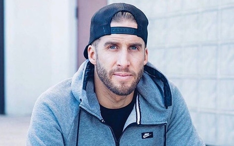 <i>Bachelorette</i> Winner Shawn Booth Goes Vegan