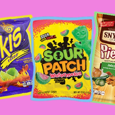 VegNews.25AccidentallyVeganSnacks