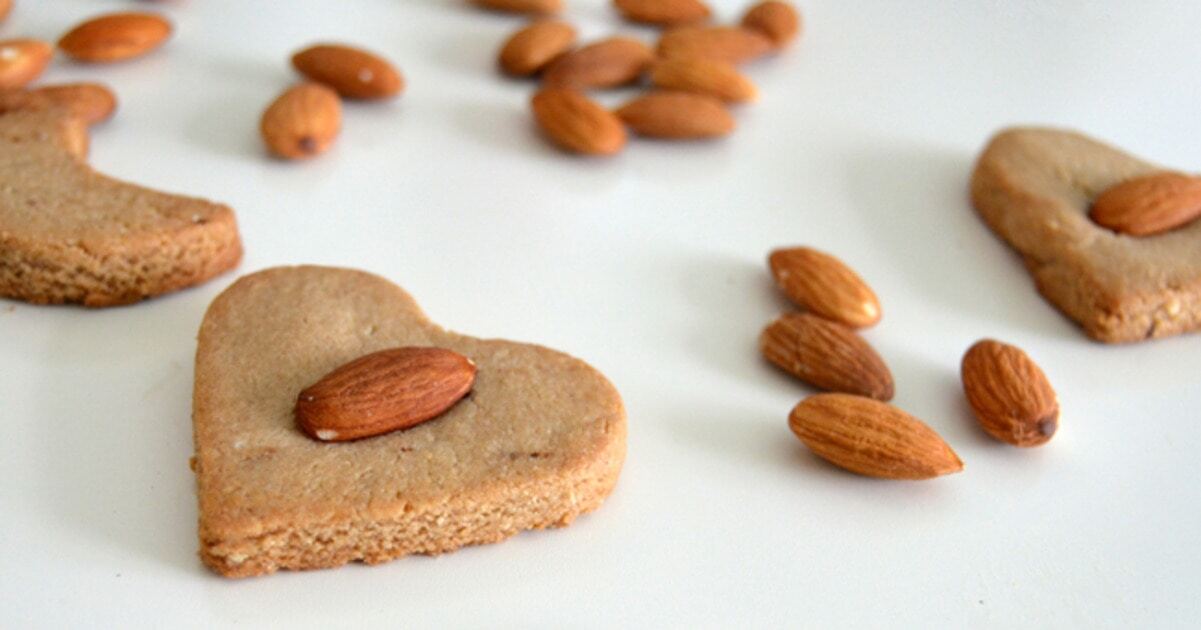 Easy Vegan Nordic Almond Cookies | VegNews