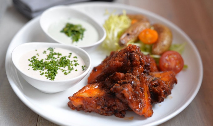VegNews.BuffaloFriedMushrooms