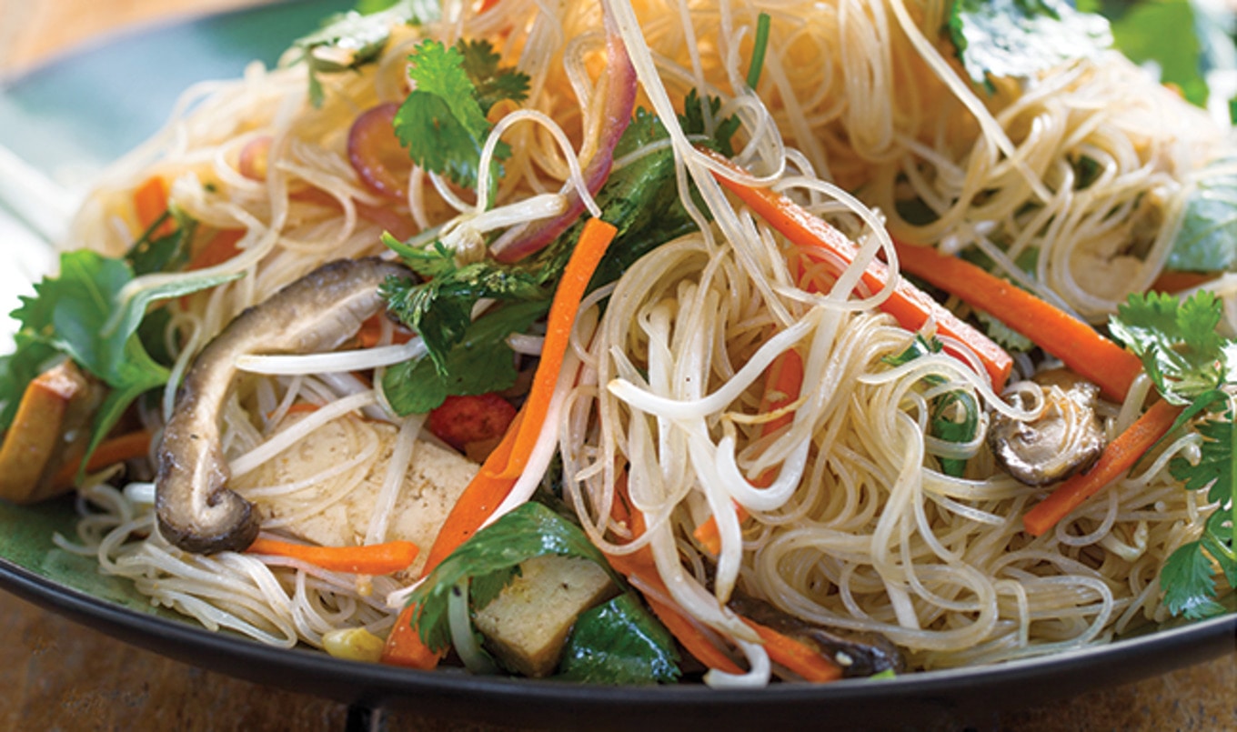 Vietnamese Pho Noodle Salad With Tofu