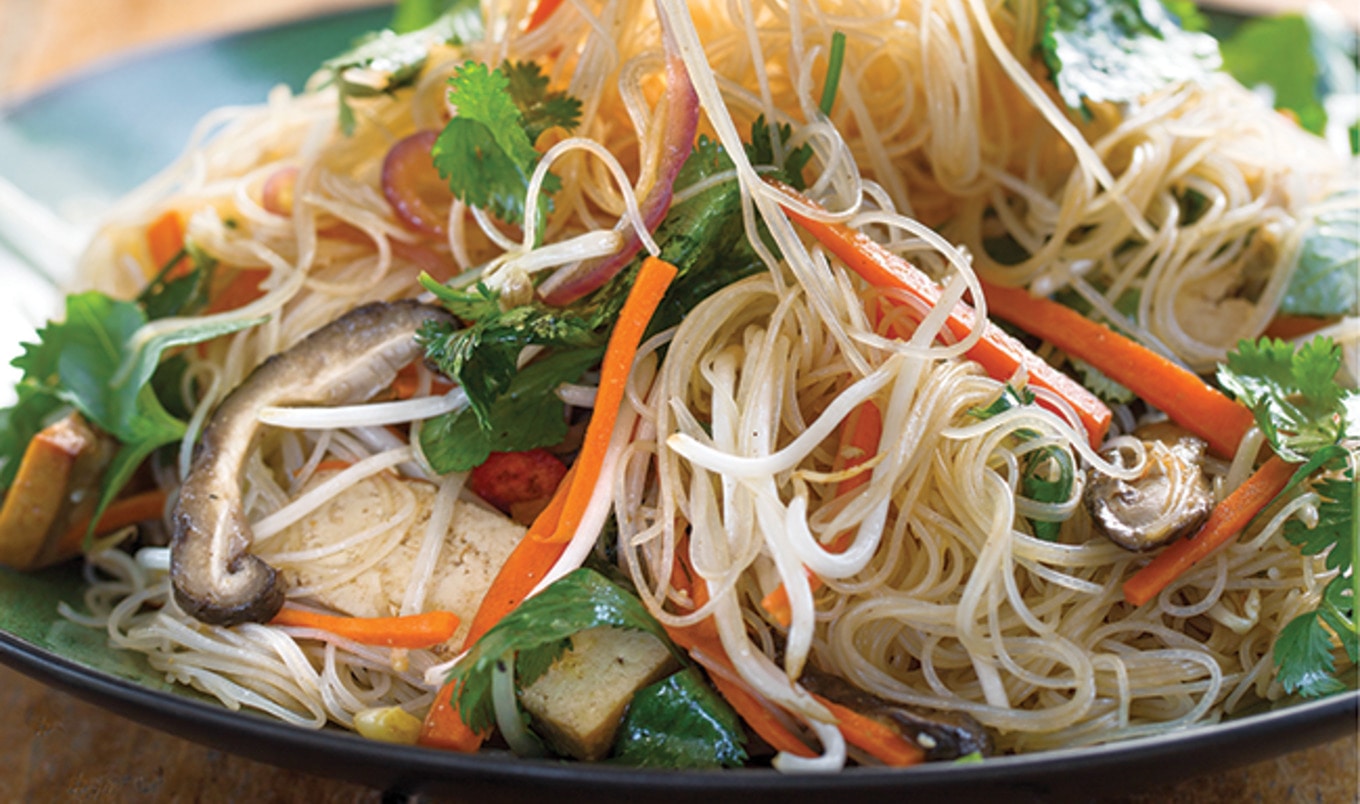 Vegan Phở Noodle Salad
