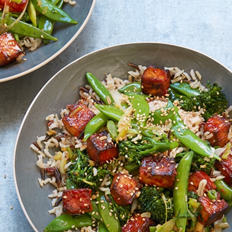 VegNews.SimpleStirFryBowl.FEAT2