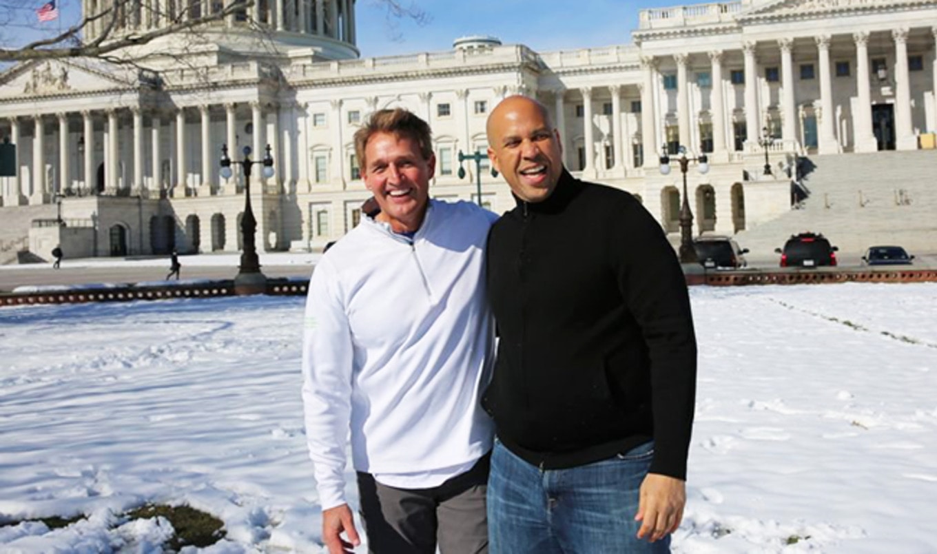 Cory Booker Loses Snowball Fight, Buys Winner Vegan Pizza