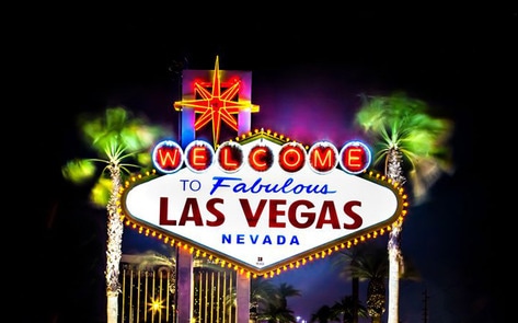 Vegas Restaurant Serves Vegan Food in the Dark