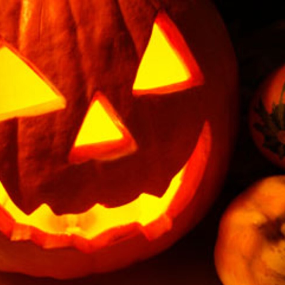 The Ultimate Vegan Halloween Party Tips & Menu