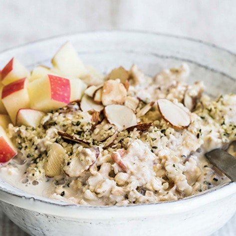 Two-Step Creamy Vegan Overnight Apple Ginger Muesli
