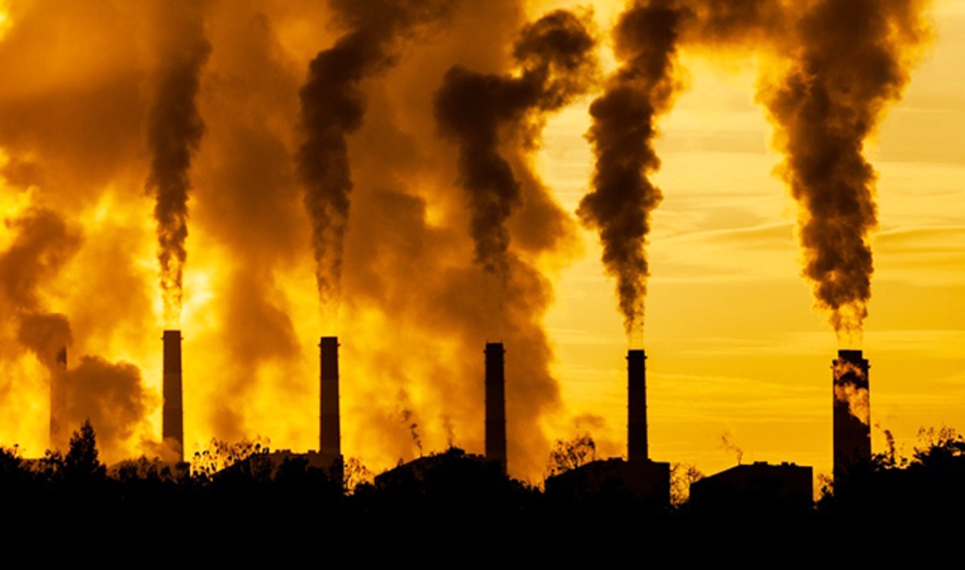 Residents to Sue Iowa Over Hog Factory Farm Emissions