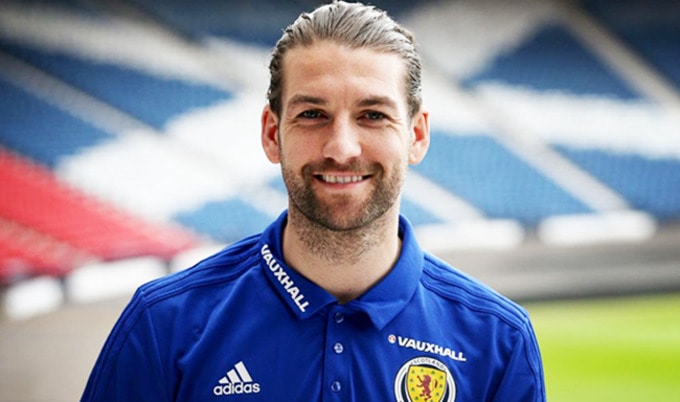 VegNewsCharlieMulgrew
