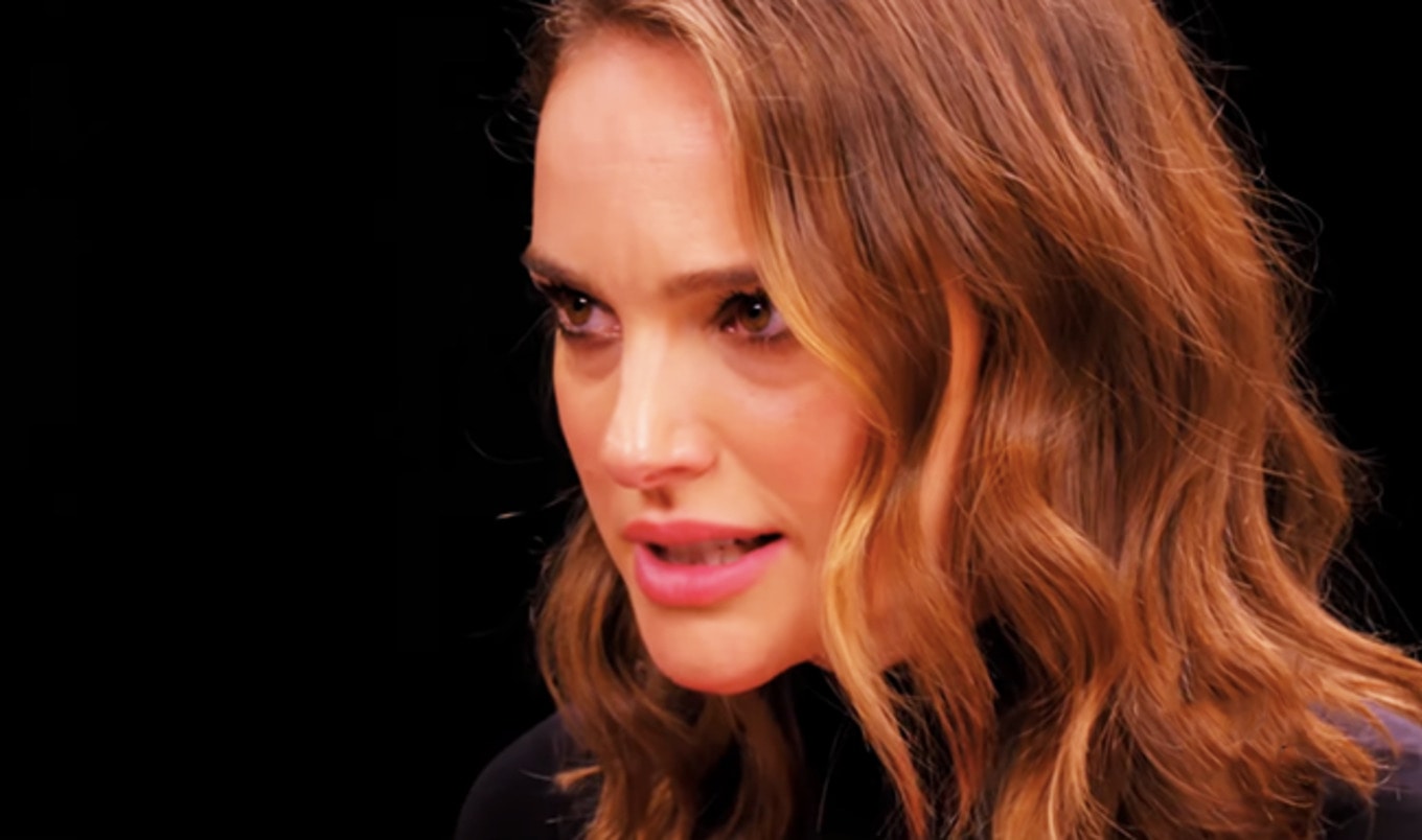 Natalie Portman Survives Fiery Vegan Wings on <i>Hot Ones</i>