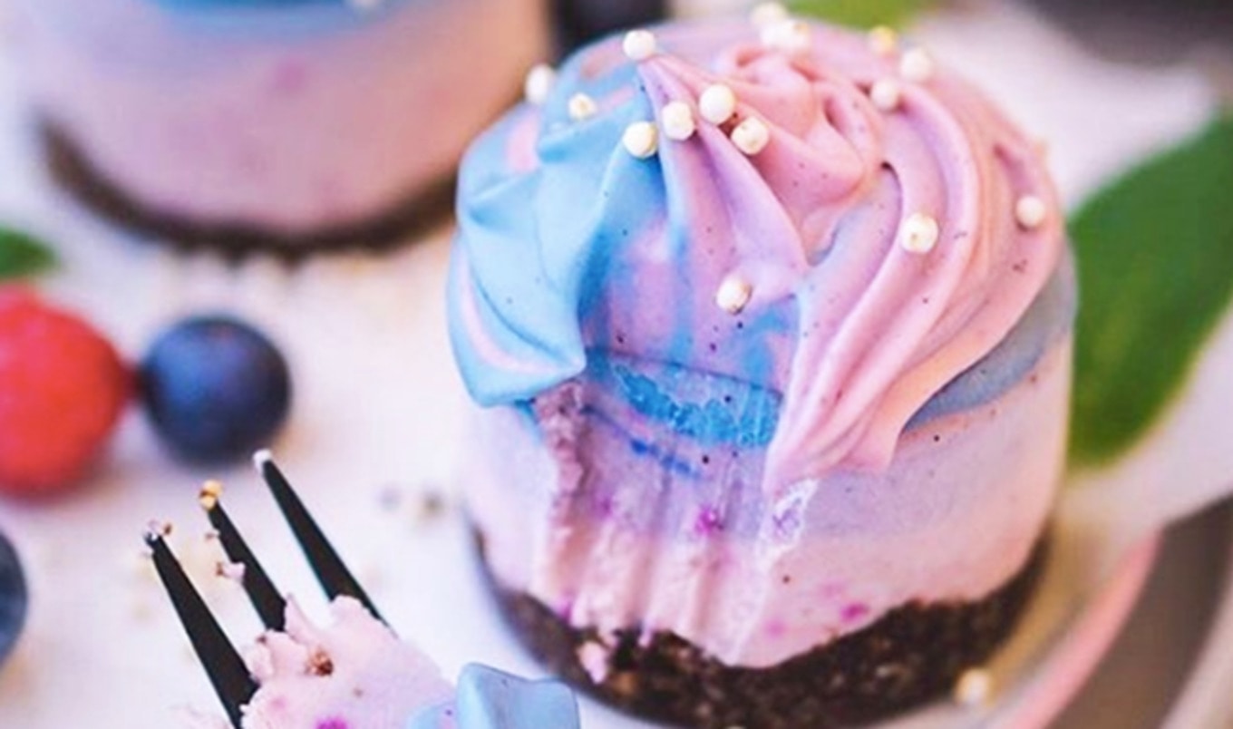 800 Sets of Vegan Frosting Sell in 10 Minutes on QVC
