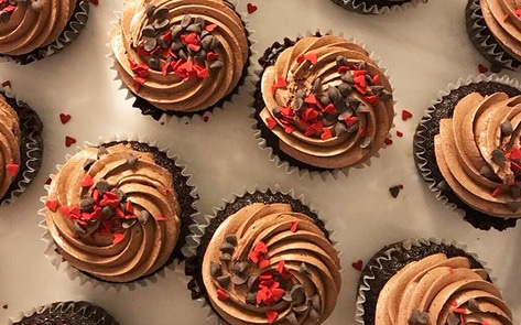 Vegan Bake Sale to Raise Funds for Migrant Families
