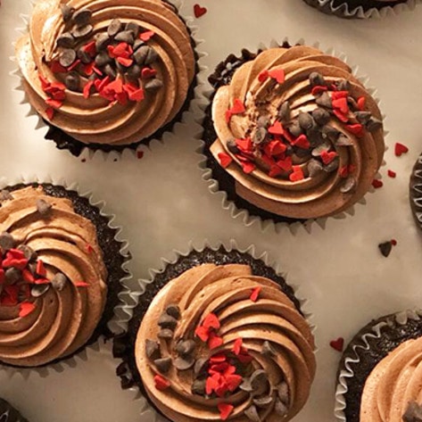 Vegan Bake Sale to Raise Funds for Migrant Families