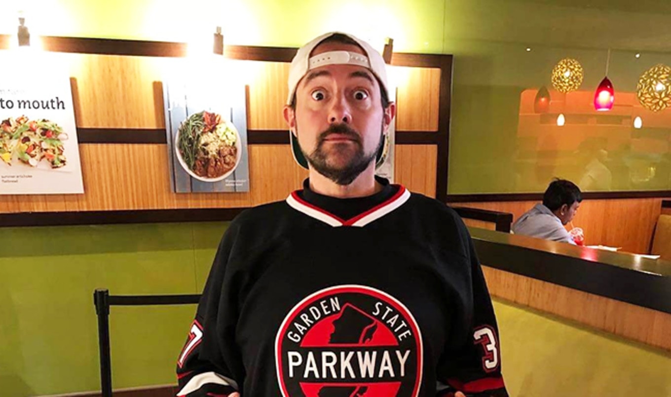Kevin Smith Begs Veggie Grill to Open New Jersey Outlet