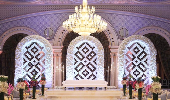VegNewsRitzCarltonSaudi