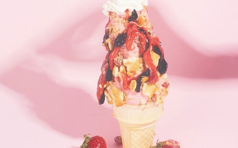 ‘70s Retro Ice Cream Bar Opens in “Vegandale”&nbsp;