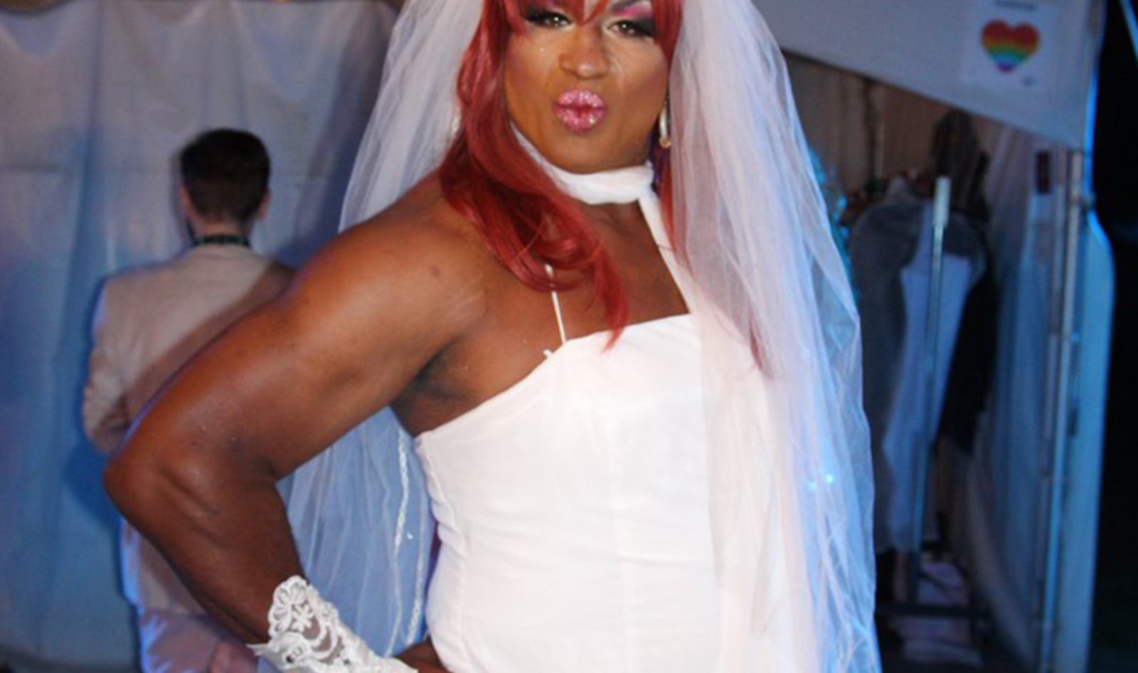Vegan Hockey Player Wins Montreal Drag Show