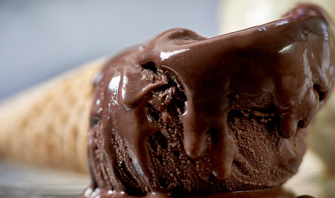 Vegan “Dark Chocolate Surprise” Wins Prestigious Gelato Competition