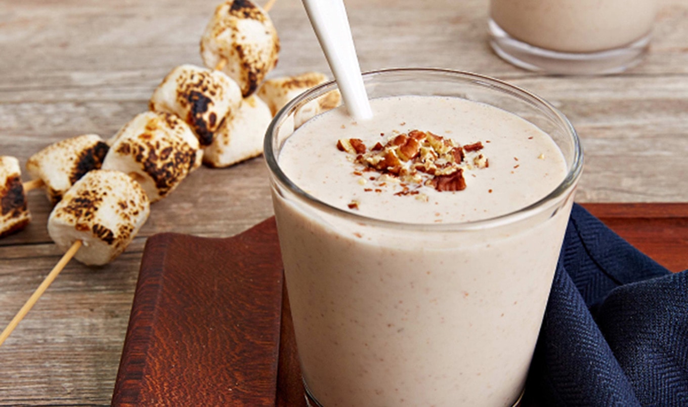 Vegan Toasted Marshmallow-Pecan Milkshake 