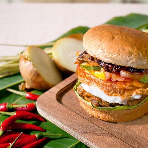 VegNews.VeganBurgSummerofLove