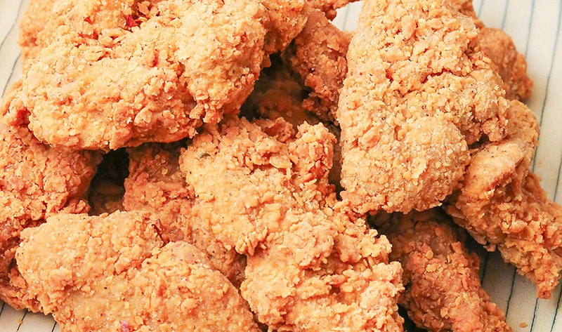 VegNews.AtlasMonroeVeganFriedChickenFestival