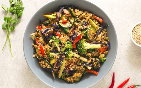 VegNews.SimpleVeganBrownRiceStirfry