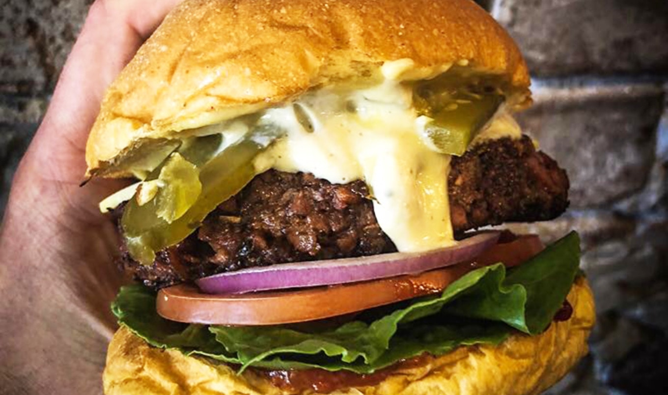 Burgerpalooza Welcomes Its First Vegan Burger Vendor
