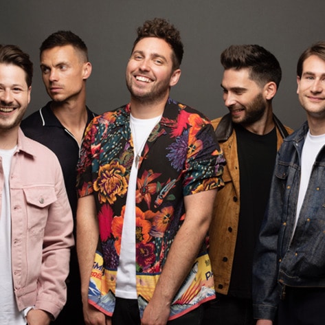 English Pop Band “You Me At Six” Celebrates New Album with Vegan Kebab
